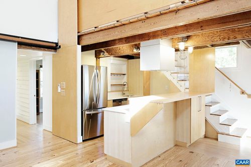 223 4th St Sw, CHARLOTTESVILLE, VA, 22903-5501 | Card Image