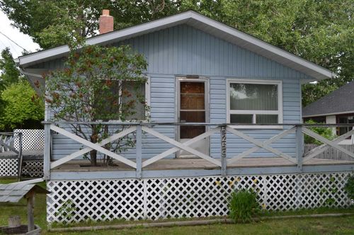 5259 51 St, Lacombe, AB, T4L1H7 | Card Image