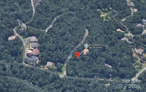 60 Ivywood Ln, Hendersonville, NC, 28739-9008 | Card Image