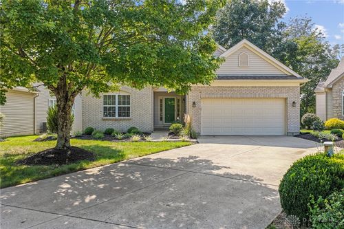 555 County Down Ln, Loveland, OH, 45140-5410 | Card Image