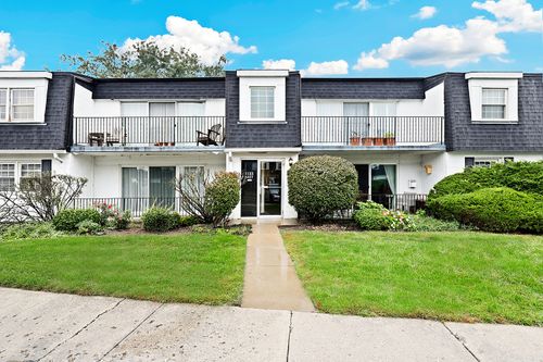 102-1133 Royal Saint George Dr, Naperville, IL, 60563-2324 | Card Image