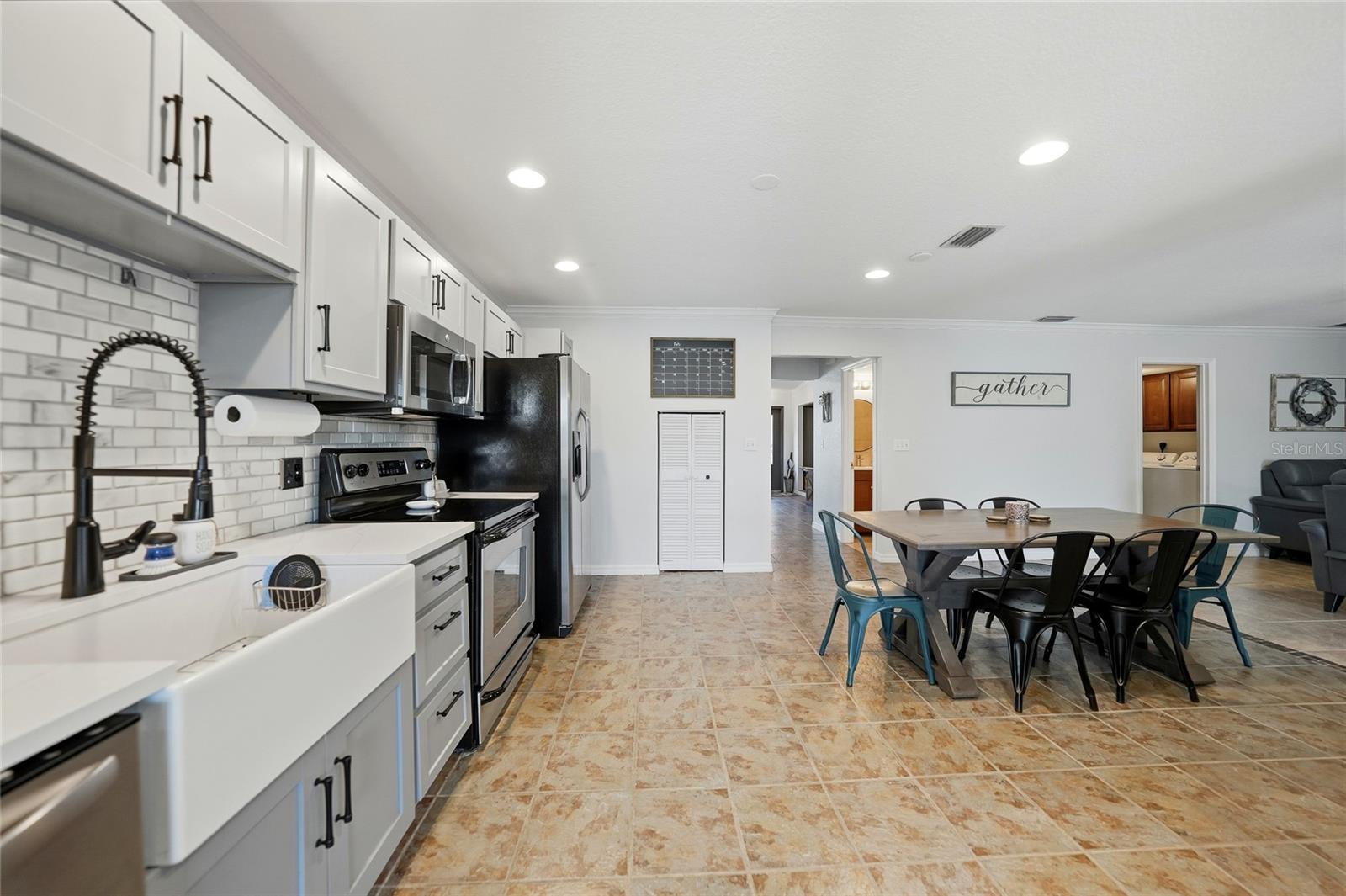 Residential in NORTH PORT 5