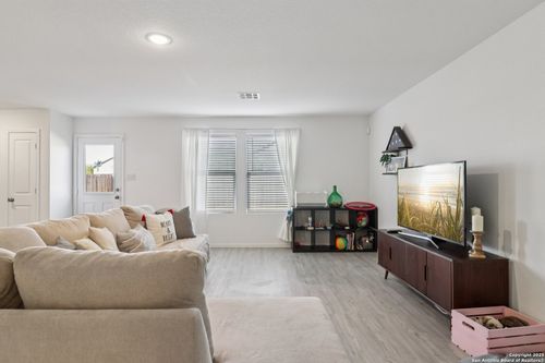 14225 Jersey Cow, San Antonio, TX, 78252-4632 | Card Image