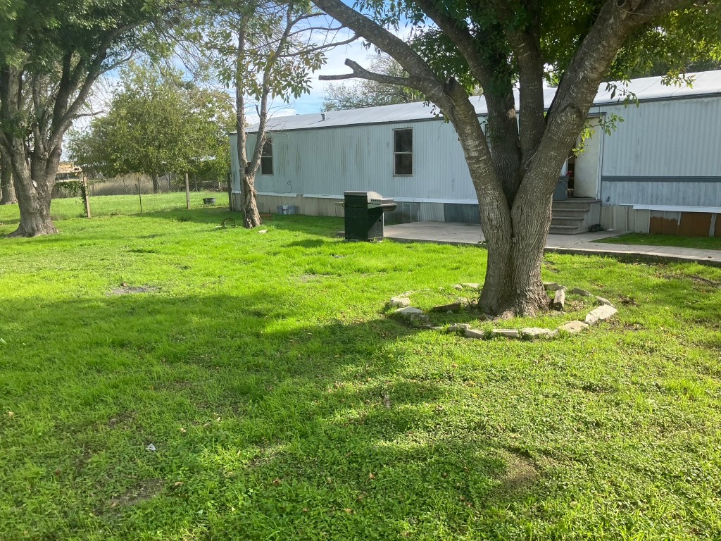 Armament Ln, San Marcos, TX 78666