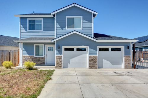 266 Reanna Way, Medford, OR, 97501 | Card Image