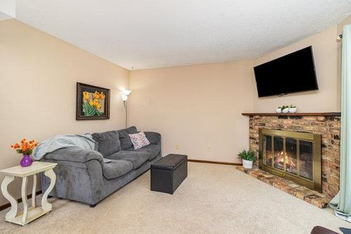 5503 E Bavarian Pass, Fridley, MN, 55432-6015 | Card Image