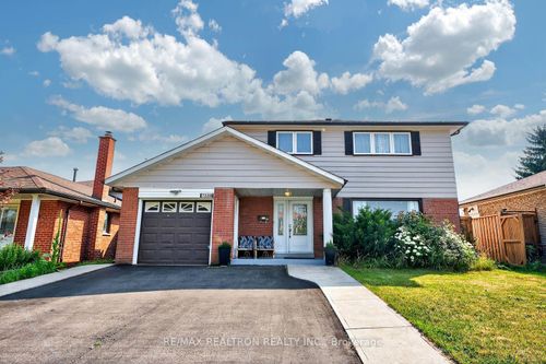 7258 Vernor Dr, Mississauga, ON, L4T2P4 | Card Image