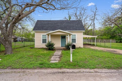 303 W Cedar St, Granger, TX, 76530 | Card Image