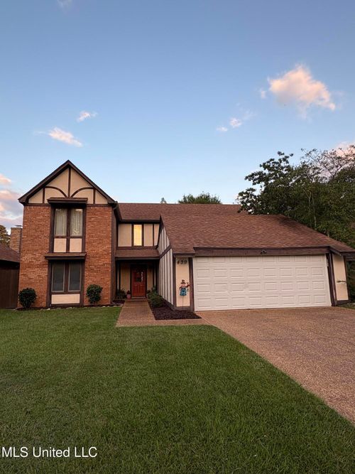 429 Bradford Dr, Brandon, MS, 39047-8017 | Card Image