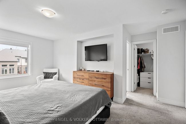 844 Quartet Ave, House attached with 4 bedrooms, 3 bathrooms and 2 parking in Gloucester ON | Image 14