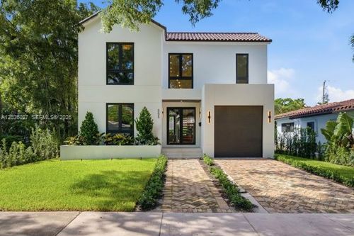 555 Catalonia Ave, Coral Gables, FL, 33134-6532 | Card Image