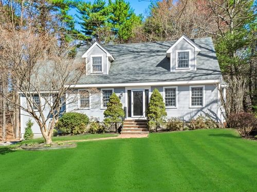 2 Tiger Row, Georgetown, MA, 01833-1248 | Card Image