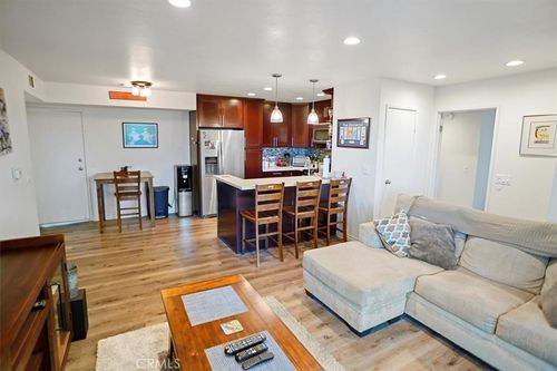 unit-102-24439 Leonard Tree Ln, Newhall, CA, 91321-4276 | Card Image