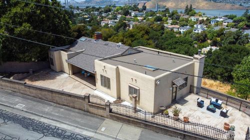 66 Baldwin Ave, Crockett, CA, 94525-1563 | Card Image
