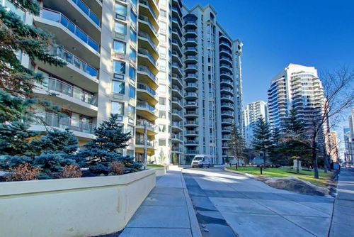 1408 - 1108 6 Avenue Sw, Home with 2 bedrooms, 2 bathrooms and 1 parking in Calgary AB | Card Image