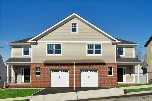 149 Lincoln Ave E, West Harrison, NY, 10604-2106 | Card Image