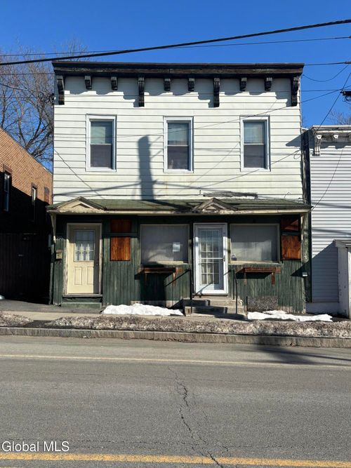250 East Street, Rensselaer, NY, 12144 | Card Image