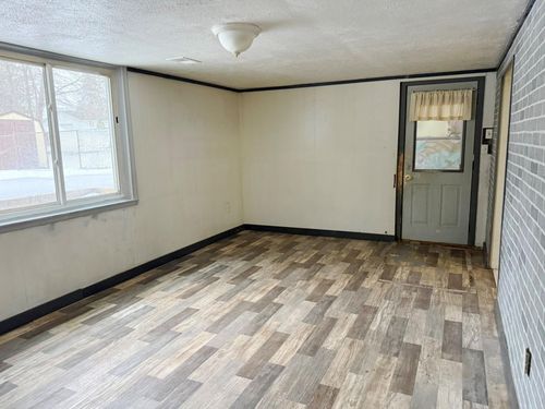 103 Bullis St, Kenyon, MN, 55946-1157 | Card Image