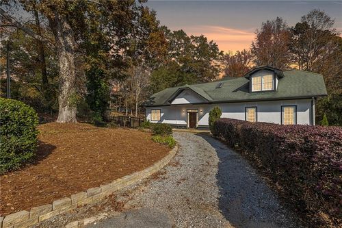 14440 Cogburn Rd, alpharetta, GA, 30004-3281 | Card Image