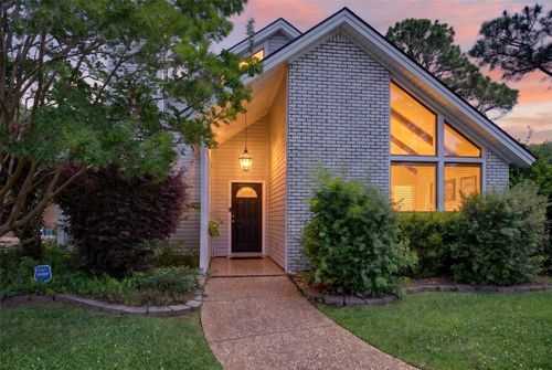 401 Edgemont Dr, Bossier City, LA, 71111-2252 | Card Image