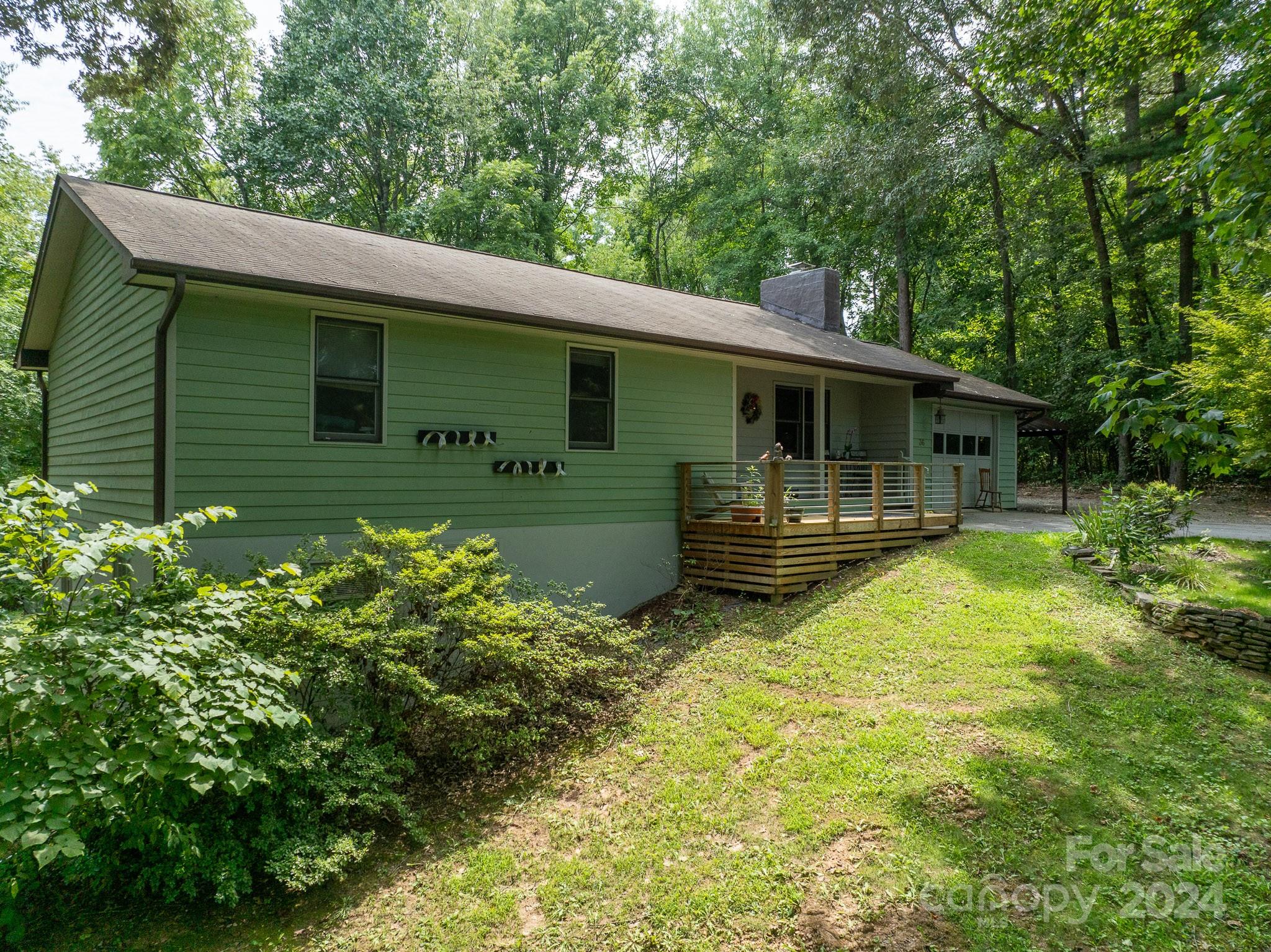 Brentwood Dr, Asheville, NC 28806