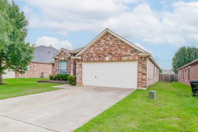 38314 E Sulphur Creek Drive, House other with 3 bedrooms, 2 bathrooms and null parking in Magnolia TX | Image 2