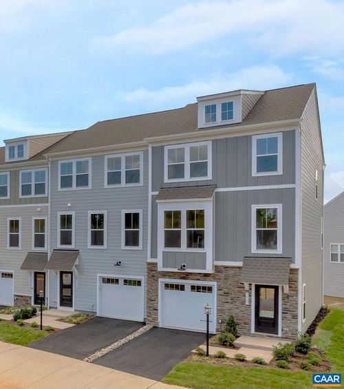 5005 Dunnagan Dr, CROZET, VA, 22932-9408 | Card Image