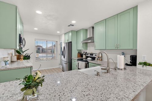 10830 W Louise Dr, Peoria, AZ, 85373-4012 | Card Image