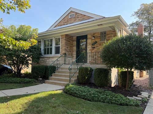 9427 S Harding Avenue, Evergreen Park, IL, 60805 | Card Image