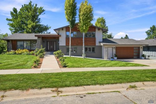 3107 Flint Dr, Rapid City, SD, 57702-5230 | Card Image