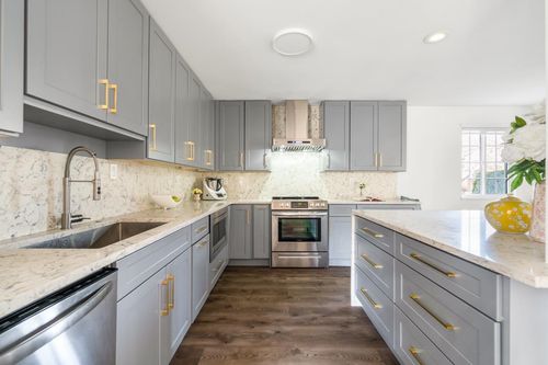 10080 Rosedene Cres, Richmond, BC, V7A2P7 | Card Image