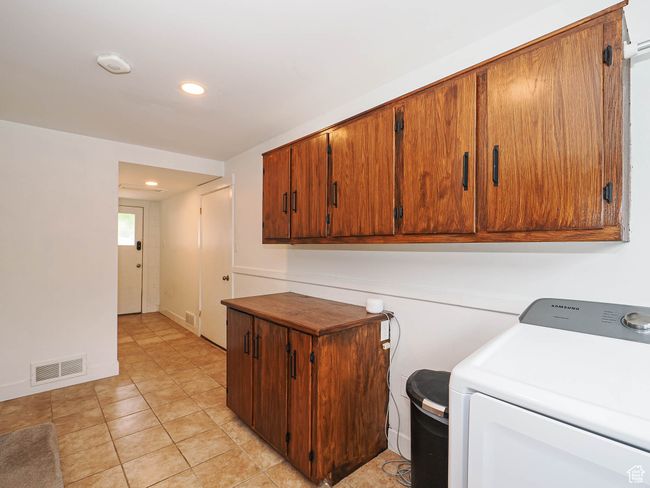 4601 S Creekview Cir, House other with 4 bedrooms, 2 bathrooms and 6 parking in Murray UT | Image 38