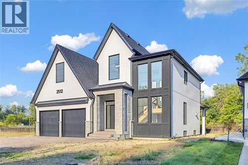 3450 Oke Dr, Lasalle, ON, N9J0E5 | Card Image