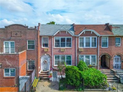 1234 Tabor, Home with 6 bedrooms, 3 bathrooms and null parking in Bensonhurst NY | Image 1