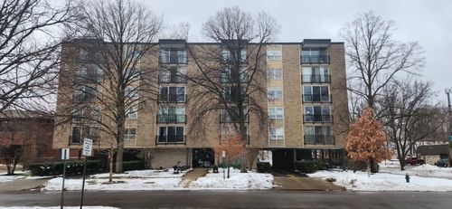 apt-204-424 Park Ave, River Forest, IL, 60305-1784 | Card Image