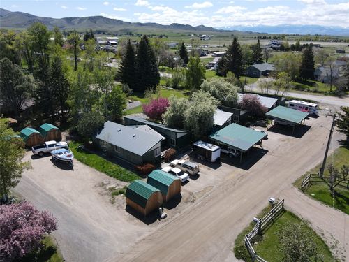 2 Kearney Ln, Sheridan, MT, 59749-9694 | Card Image