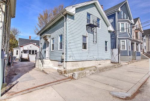 67 Joslin St, Providence, RI, 02909-3208 | Card Image