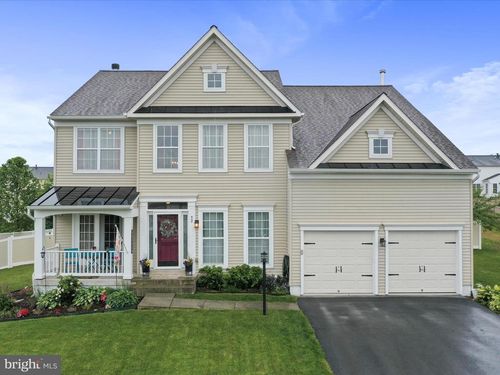 92 Inspiration Dr, KEARNEYSVILLE, WV, 25430-2824 | Card Image