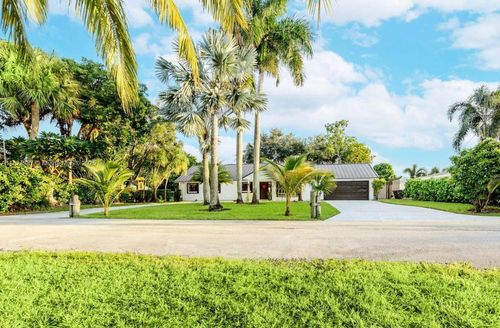 2024 Palmetto Rd, West Palm Beach, FL, 33406-5301 | Card Image