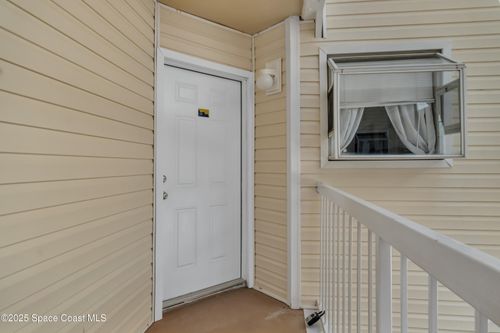 577-1801 Island Club Dr, Melbourne, FL, 32903-2069 | Card Image