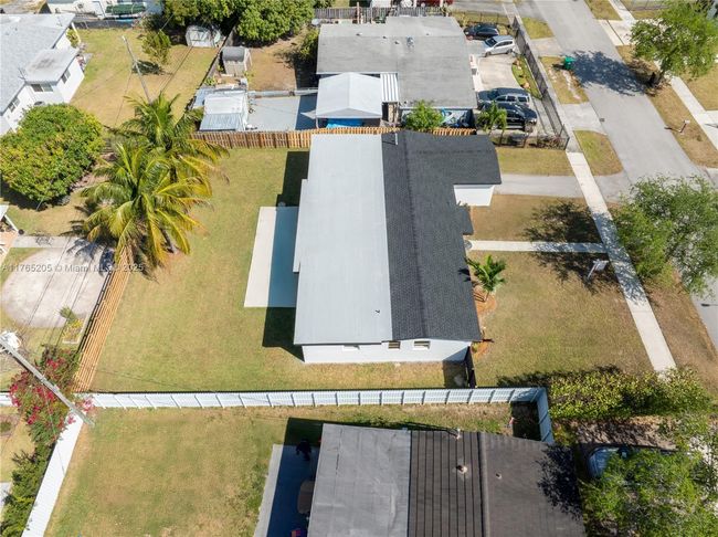 19920 Holiday Rd, House other with 3 bedrooms, 2 bathrooms and null parking in Cutler Bay FL | Image 38