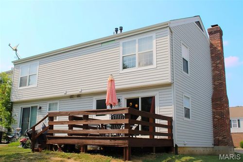 a-85 Woodlake Ct, Lake St Louis, MO, 63367-1925 | Card Image