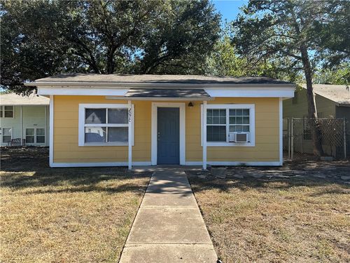c-207 Davis, Bryan, TX, 77801 | Card Image