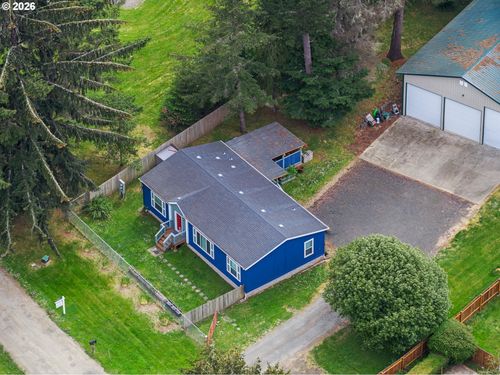 90842 Sanddollar Ln, Coos Bay, OR, 97420-7668 | Card Image