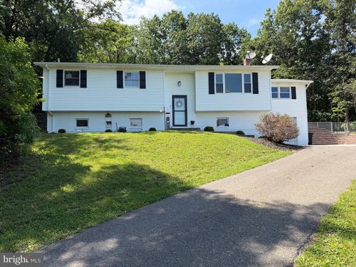 120 Motorcycle Ln, RIDGELEY, WV, 26753-7114 | Card Image