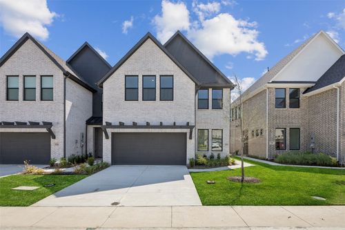 3526 Pierce Ln, Grand Prairie, TX, 75052-8938 | Card Image