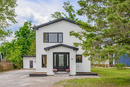 64 Head St, Bobcaygeon, ON, K0M1A0 | Card Image