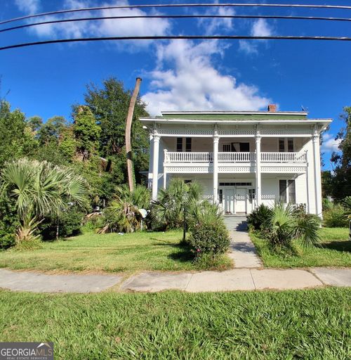 705 Gilmore St, Waycross, GA, 31501-2141 | Card Image