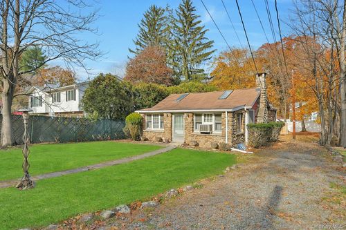 8 Morningside Rd, New City, NY, 10956-4411 | Card Image