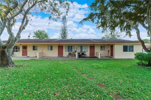 7381 Nw 37th St, Hollywood, FL, 33024-1614 | Card Image